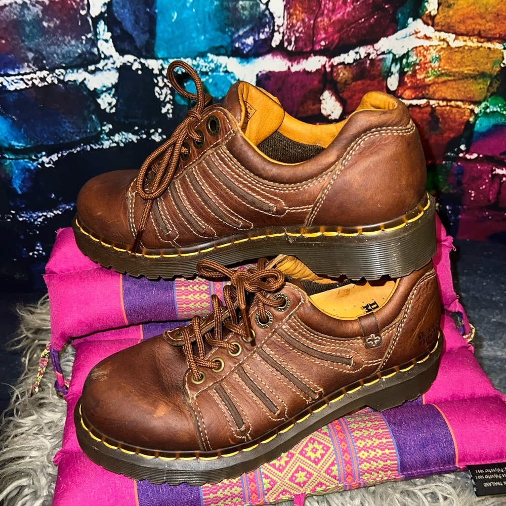 Dr martens size 5 low cut brown leather boots